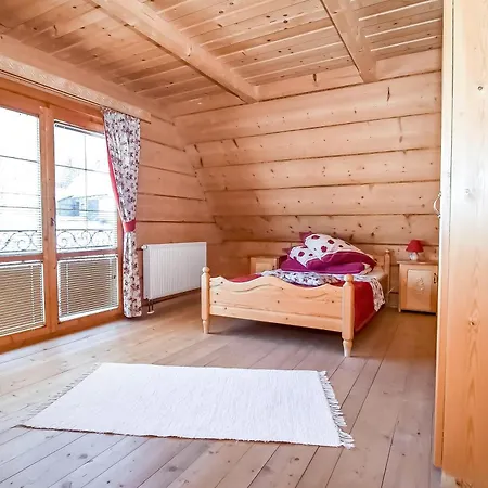 シャレー U Horarow *