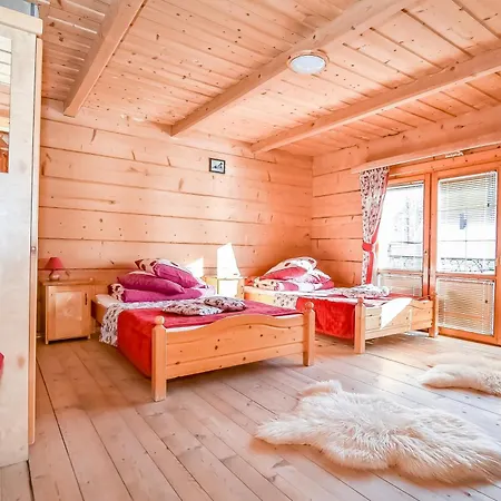 U Horarow シャレー Ciche