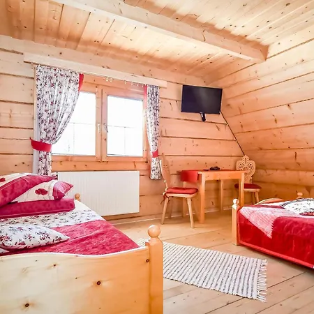 U Horarow シャレー *