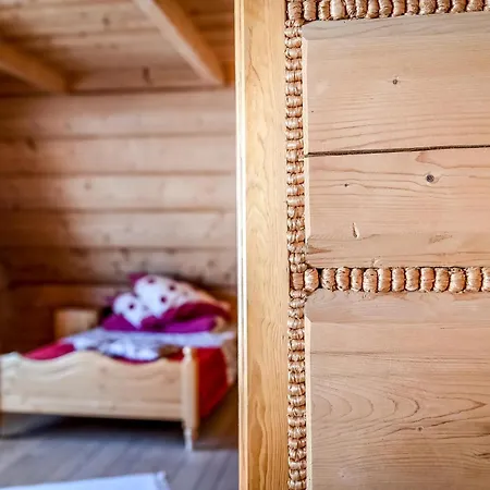 シャレー U Horarow