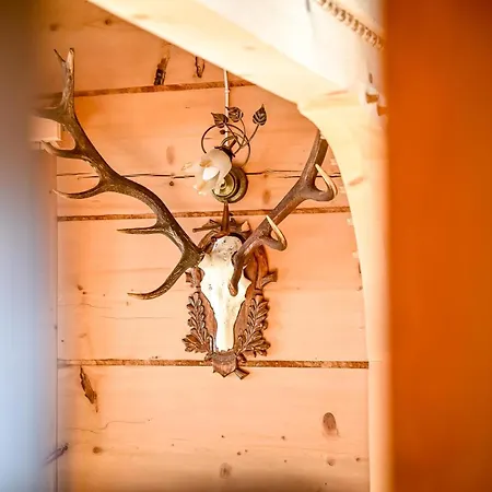 U Horarow シャレー Ciche