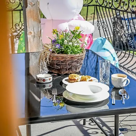 U Horarow シャレー Ciche