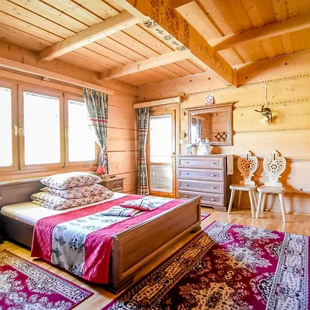 シャレー U Horarow Ciche